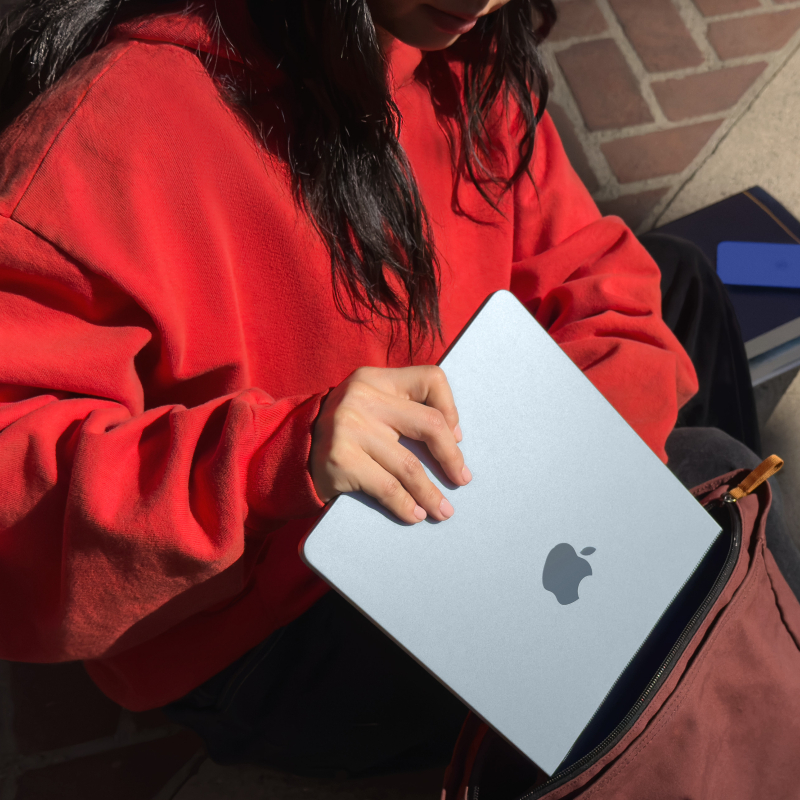 Apple MacBook Air 13" (M4, 10C / 10C, 2025) 16 ГБ, 512 ГБ SSD, Сияющая звезда