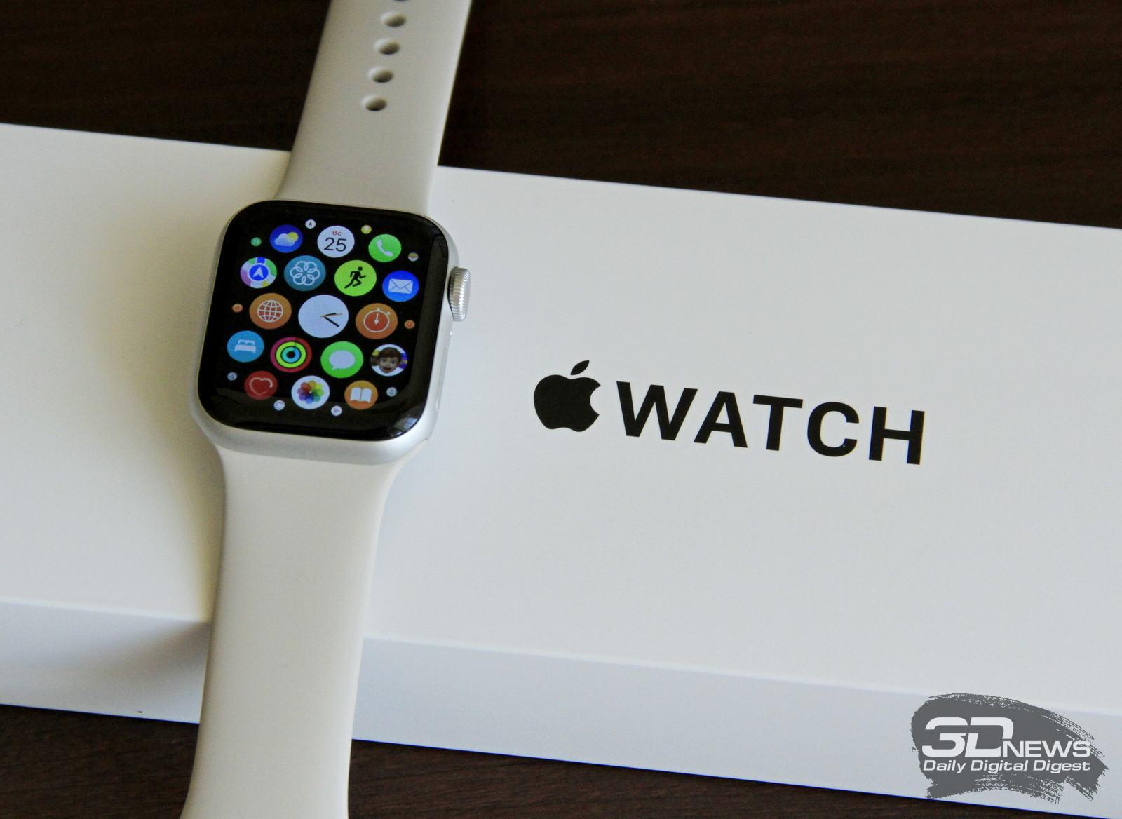 Обзор Apple Watch SE (2022) Обзор Apple Watch SE (2022)